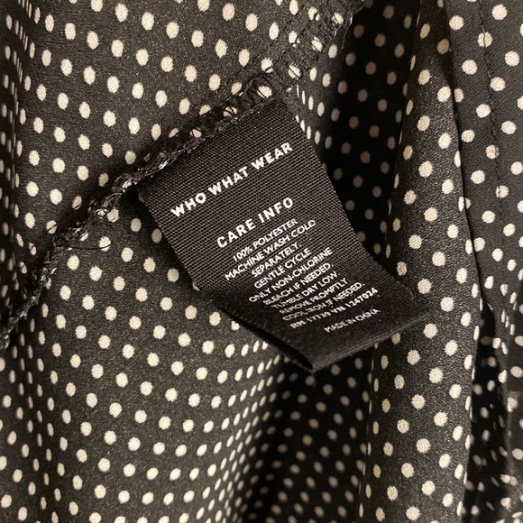 Who What Wear Black Ruffle Polka Dot Short Sleeved Blouse - Picture 6 of 6